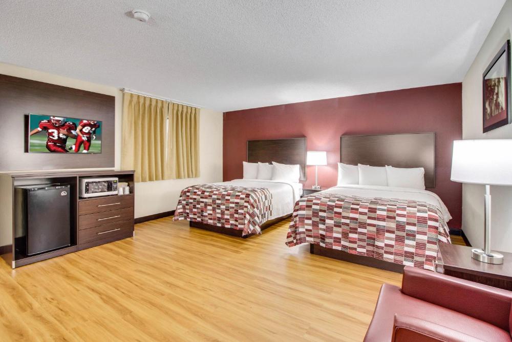 Superior Room with Two Queen Beds Larger Room Non-Smoking interior