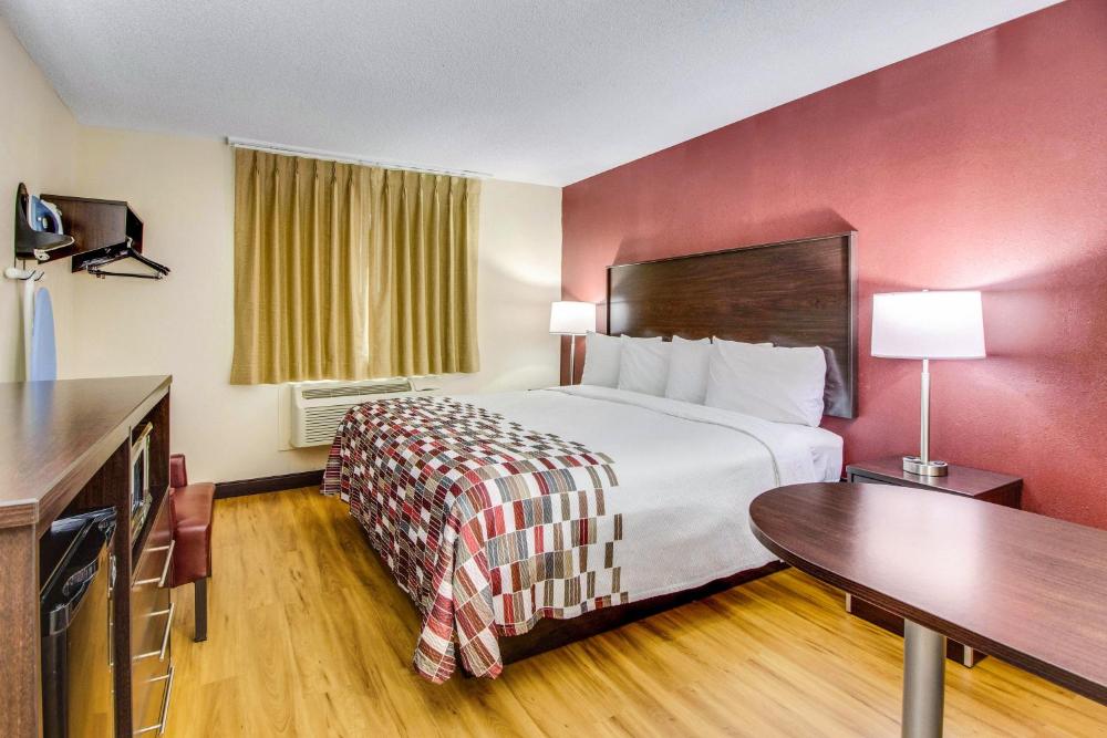 Superior King Room Non-Smoking interior